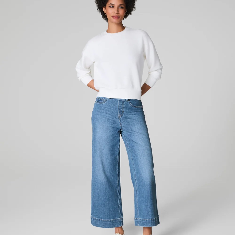 NWT SPANXshape™' Original EveryWear
Cropped Wide Leg Jeans, Petite M